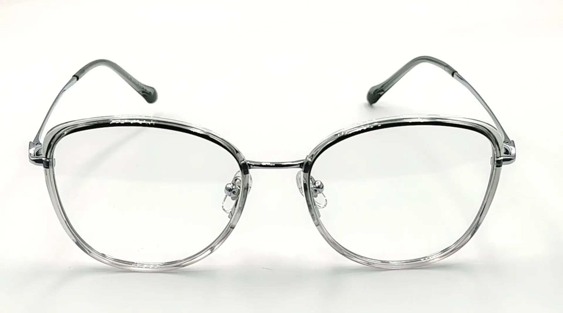 IQ-41083 / نظارات طبية كاملة بلاستيكية - نساء