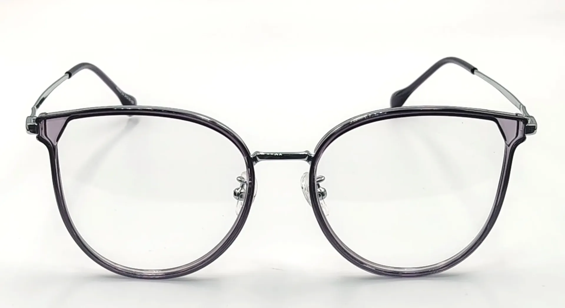 IQ-68028 / نظارات طبية كاملة بلاستيكية للنساء