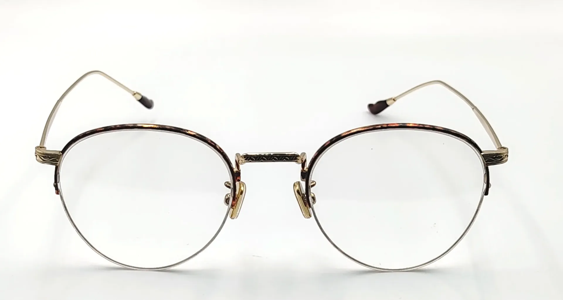 IQ-M60011 / نظارات طبية نصف معدنية للنساء