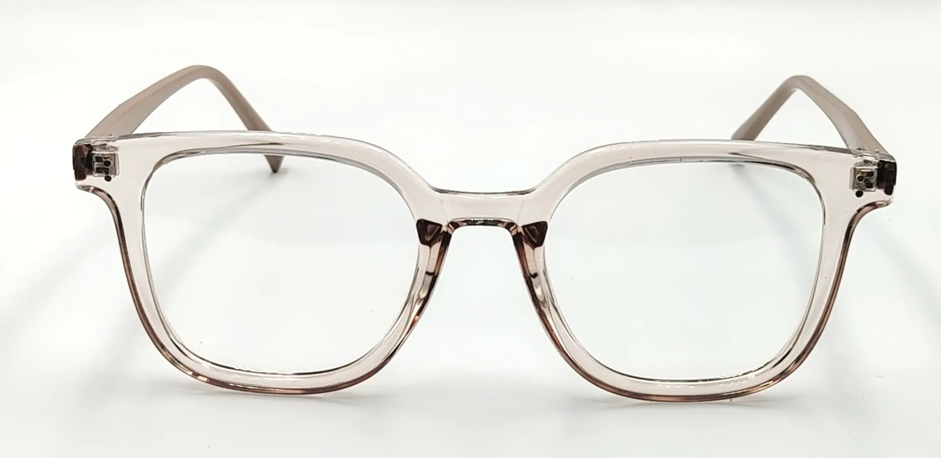 IQ-27011 / نظارات طبية كاملة من البلاستيك - نساء