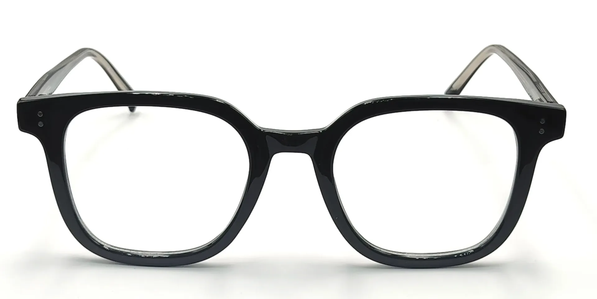 IQ-27011 / نظارات طبية كاملة من البلاستيك - نساء