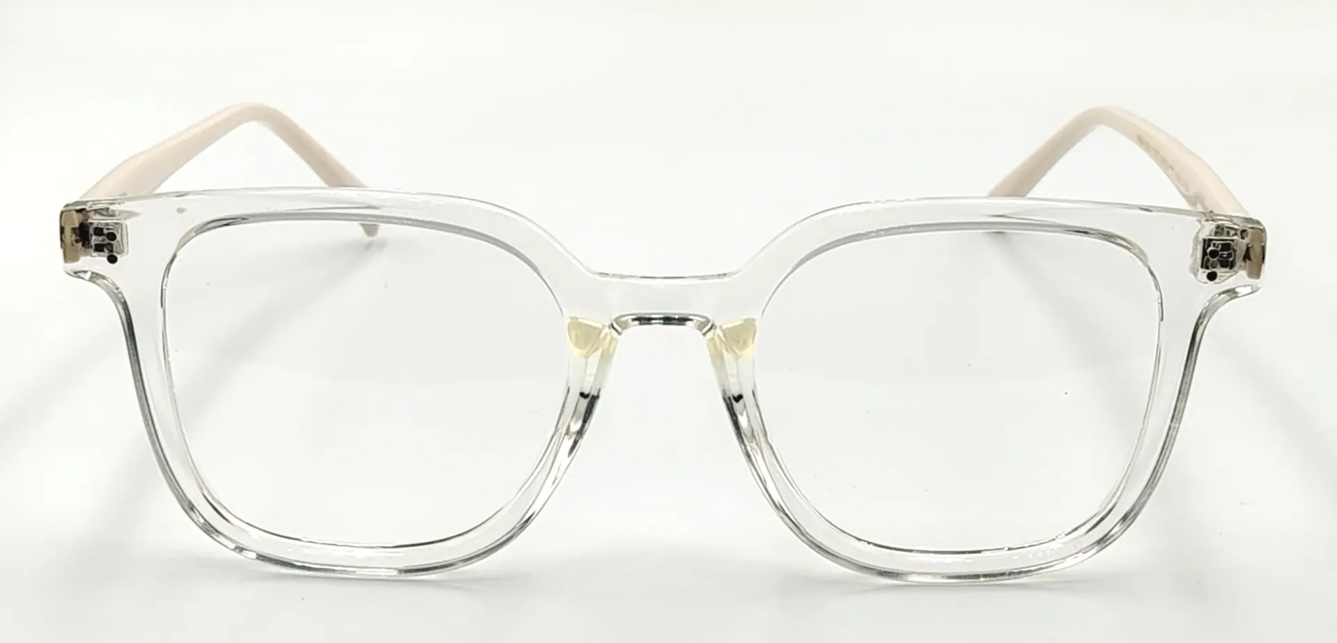 IQ-27011 / نظارات طبية كاملة من البلاستيك - نساء