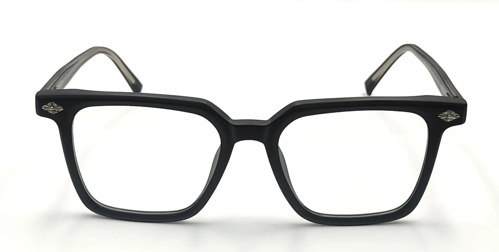 IQ-27015 / نظارات طبية كاملة من البلاستيك - نساء
