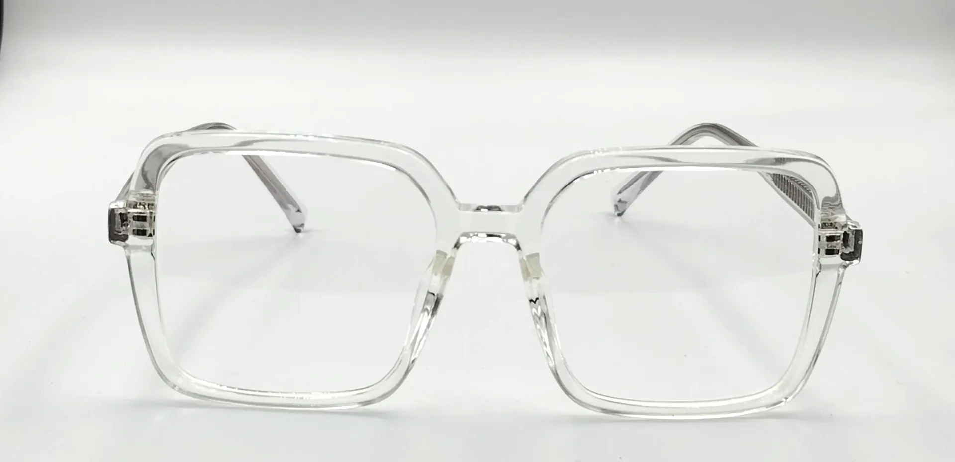 IQ-TR7101 / نظارات طبية كاملة من البلاستيك - نساء