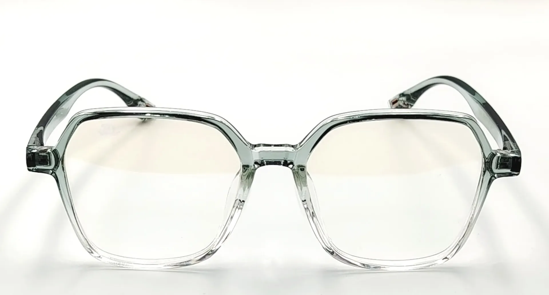 IQ-15021 / Optical-FULL-Plastic-MEN